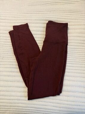Lululemon Women’s Maroon Leggings